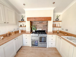 Photo 6- click for photo gallery